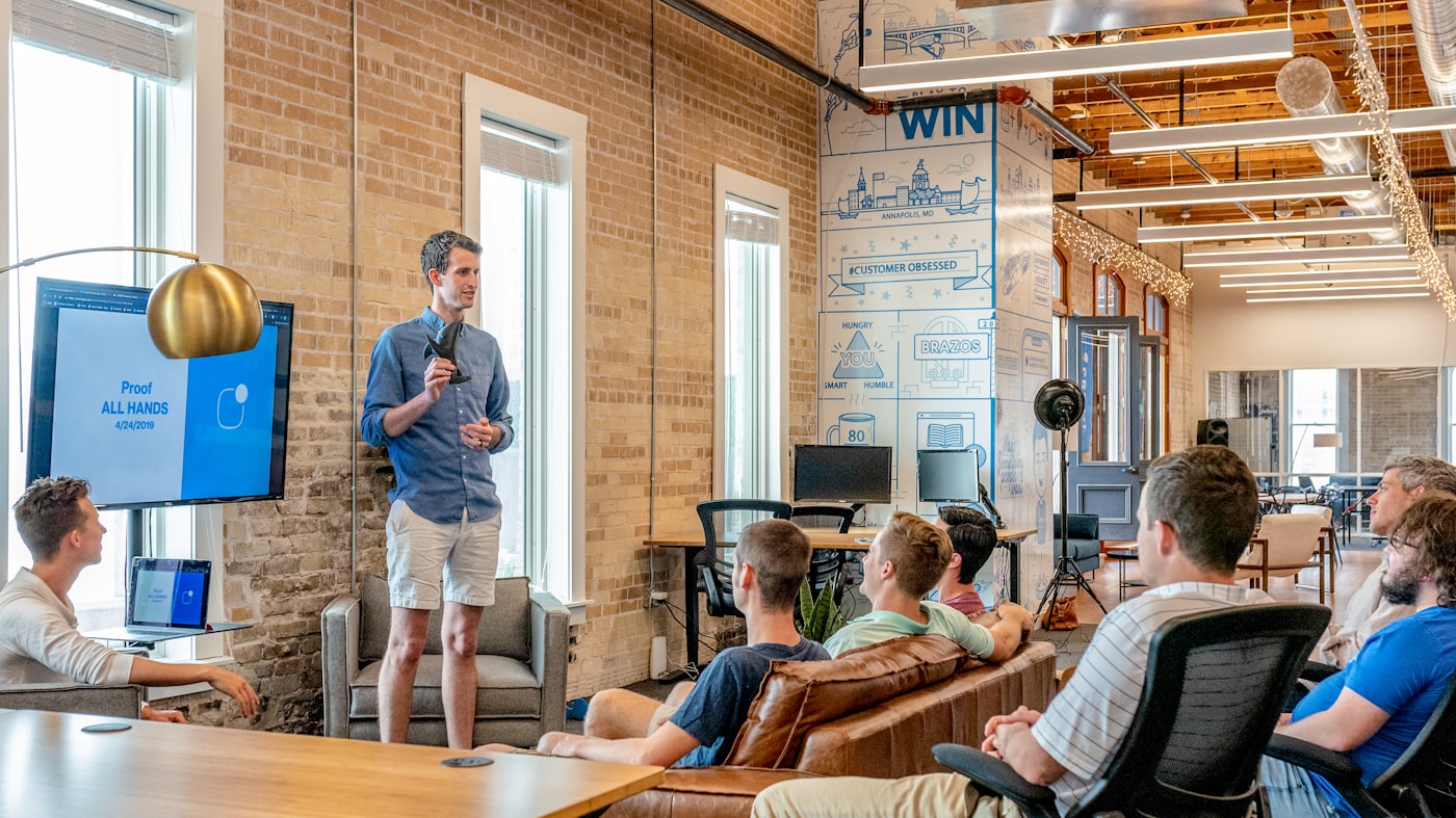 Monday reviews without spreadsheet wars
